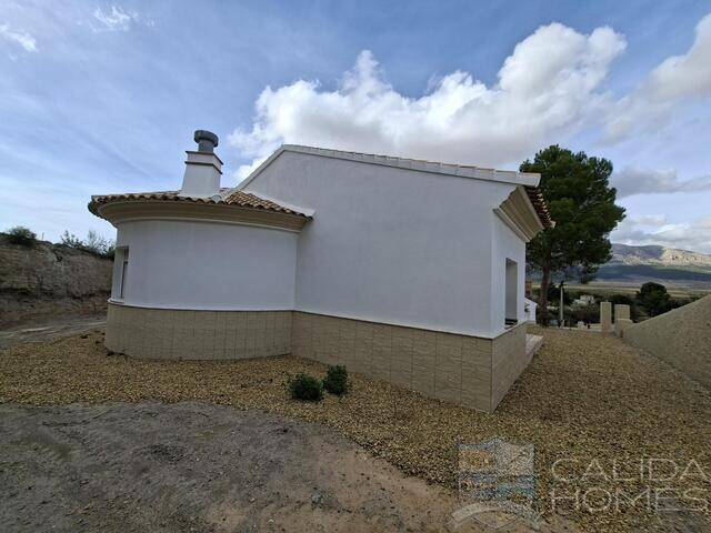 Villa Nuevo Dos: Villa for Sale in Chirivel, Almería Villa Nuevo Dos: Villa for Sale in Chirivel, Almería