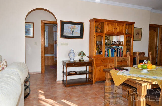 Casa Cucador: Villa for Sale in Zurgena, Almería