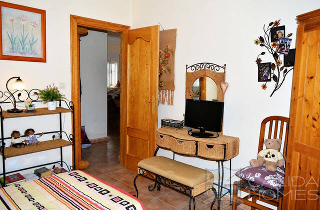 Casa Cucador: Villa for Sale in Zurgena, Almería