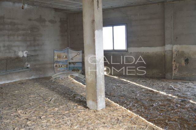 cla7130: Country house for Sale in Olula del Rio, Almería