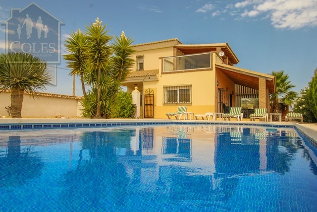 ARB3VLP44: Villa for Sale in Arboleas, Almería