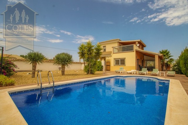 ARB3VLP44: Villa for Sale in Arboleas, Almería