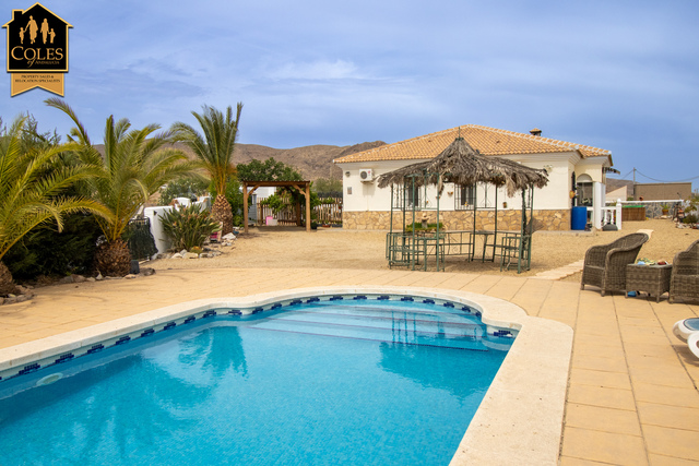 ARB3VH34: Villa for Sale in Arboleas, Almería