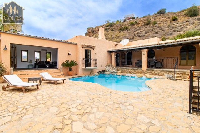 CGR5V01: Villa for Sale in Turre, Almería