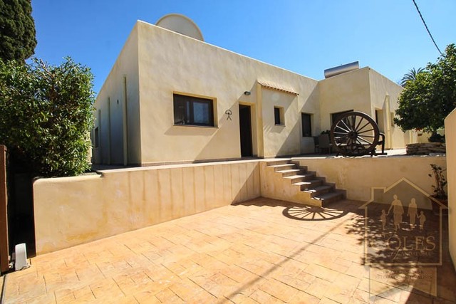 MOJ3V12: Villa for Sale in Mojácar, Almería
