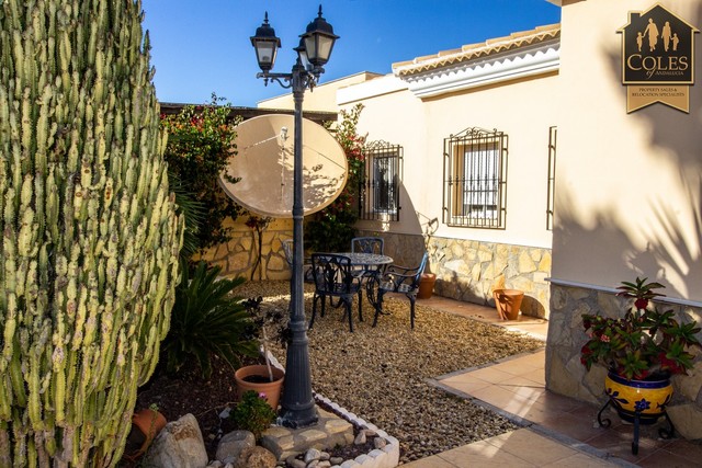 ZUR4VM01: Villa for Sale in Zurgena, Almería
