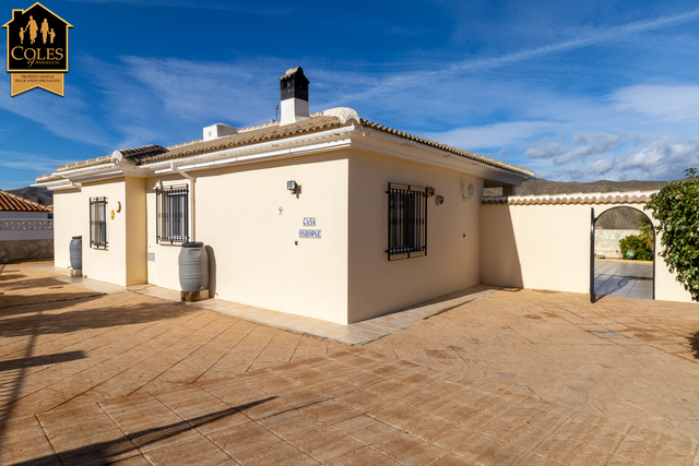 ARB3VHU22: Villa for Sale in Arboleas, Almería