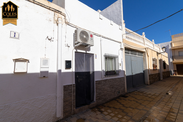 Town house in Turre, Almería