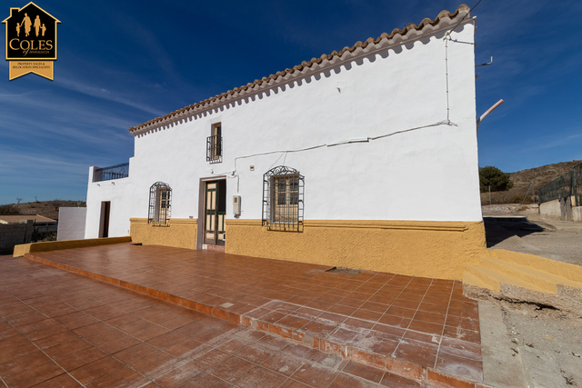 ARB5CL01: Cortijo for Sale in Arboleas, Almería