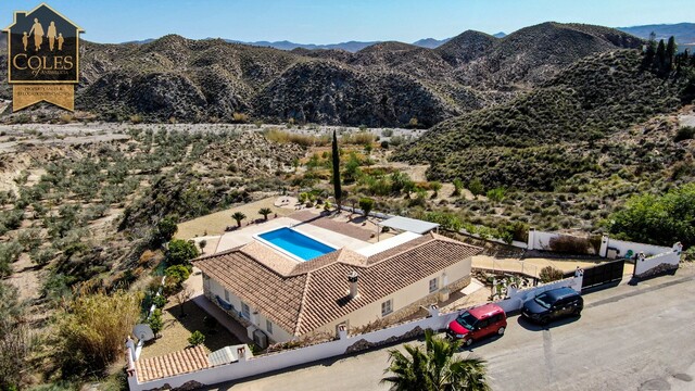 ZUR4VCU01: Villa for Sale in Zurgena, Almería
