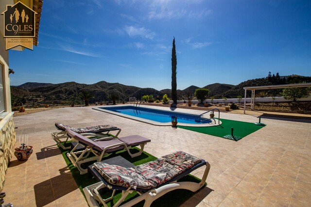 ZUR4VCU01: Villa for Sale in Zurgena, Almería