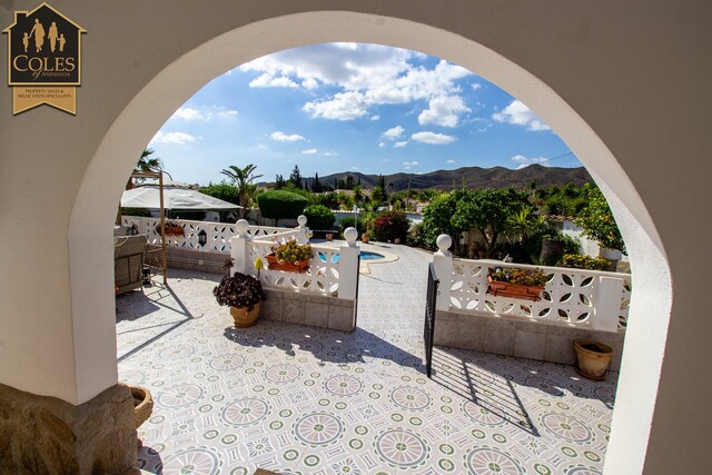 ARB4VGL04: Villa for Sale in Arboleas, Almería