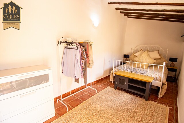 SOR3T05: Town house for Sale in Benizalon, Almería
