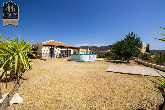 ARB2VH10: Villa for Sale in Arboleas, Almería