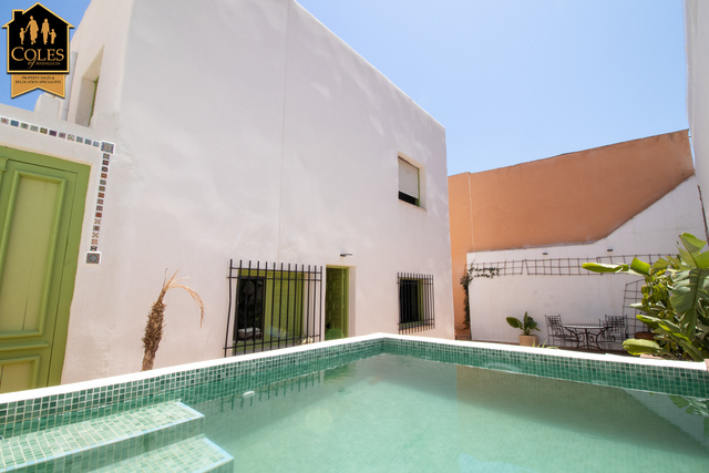 VIL5V01: Villa for Sale in Villaricos, Almería