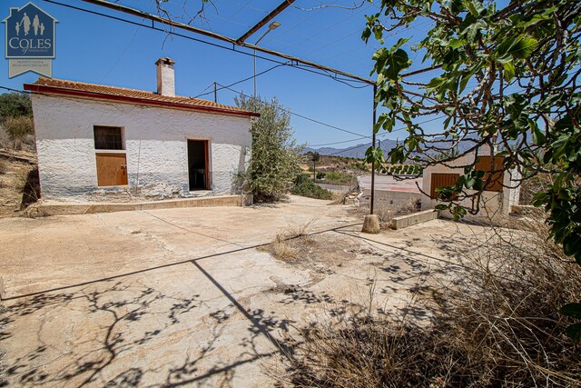 AFX2C01: Cortijo for Sale in Alfaix, Almería