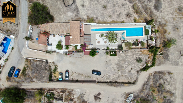 ARB3C06: Cortijo for Sale in Arboleas, Almería