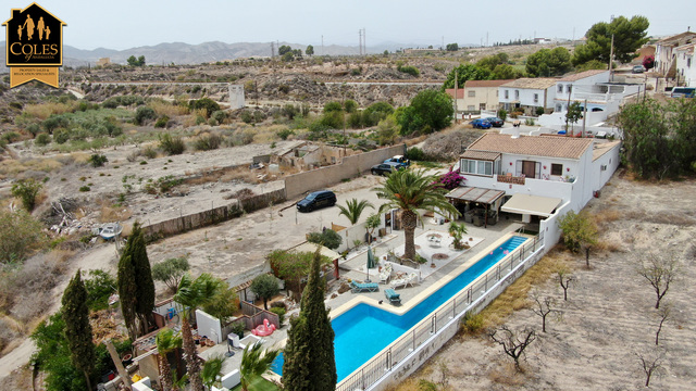 ARB3C06: Cortijo for Sale in Arboleas, Almería