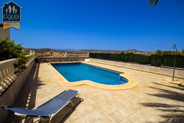 ARB3VG27: Villa for Sale in Arboleas, Almería