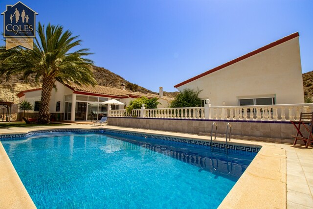 ARB3VG27: Villa for Sale in Arboleas, Almería