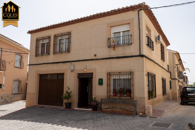 CON5T03: Town house for Sale in El Contador, Almería