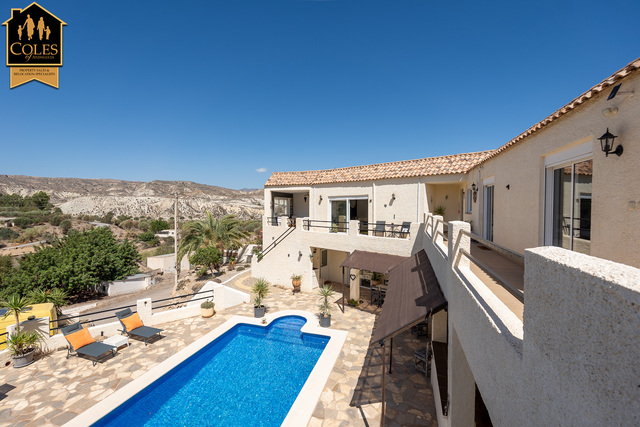 SOR6V01: Villa for Sale in La Huelga, Almería