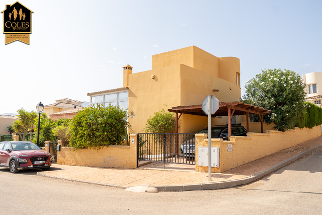 TUR3V51: Villa for Sale in Turre, Almería