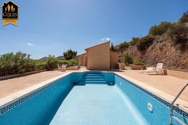 BED4V02: Villa for Sale in Bedar, Almería