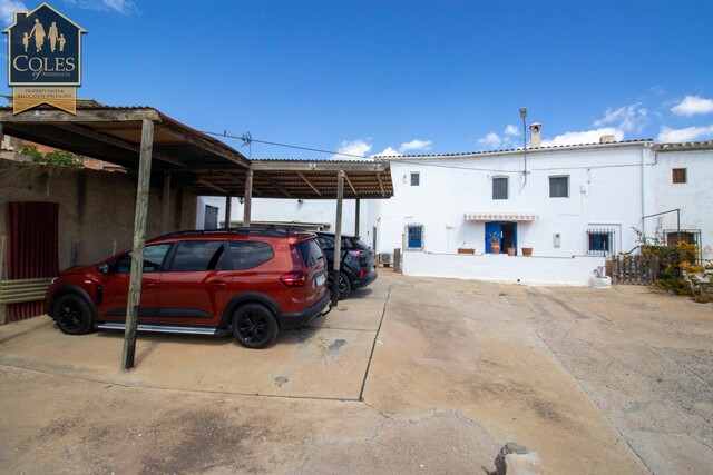 CAR5C04: Cortijo for Sale in Cariatiz, Almería