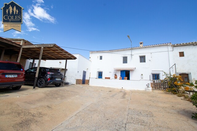 CAR5C04: Cortijo for Sale in Cariatiz, Almería