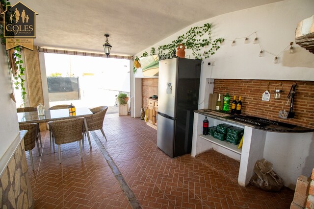 ZUR3VM15: Villa for Sale in Zurgena, Almería