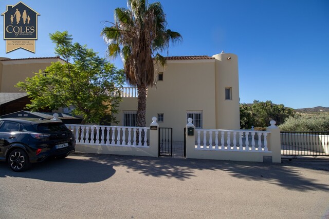 CAR3V08: Villa for Sale in Cariatiz, Almería