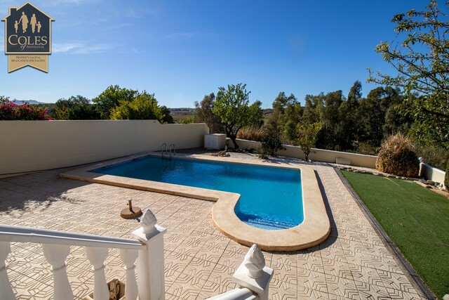 CAR3V08: Villa for Sale in Cariatiz, Almería