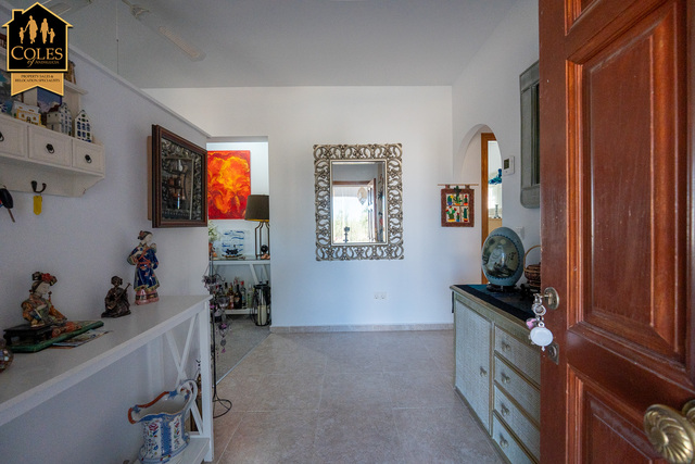 TUR3V52: Villa for Sale in Turre, Almería