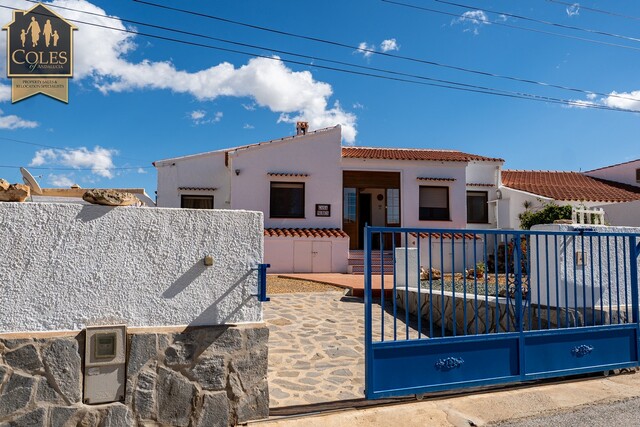 PIN2V01: Villa for Sale in El Pinar de Bédar, Almería