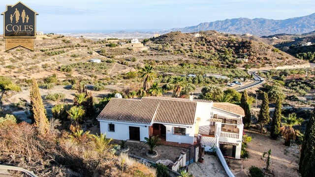 BED3V10: Villa for Sale in Bedar, Almería