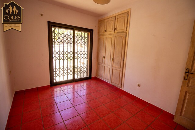 BED3V10: Villa for Sale in Bedar, Almería