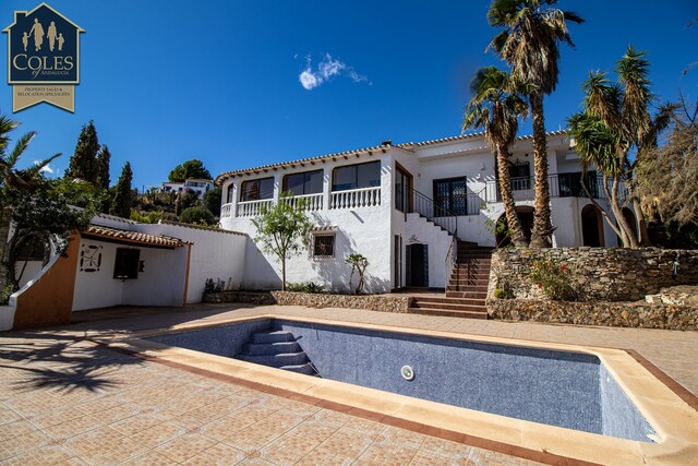 BED3V10: Villa for Sale in Bedar, Almería