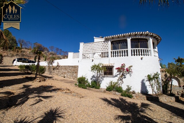 BED3V10: Villa for Sale in Bedar, Almería