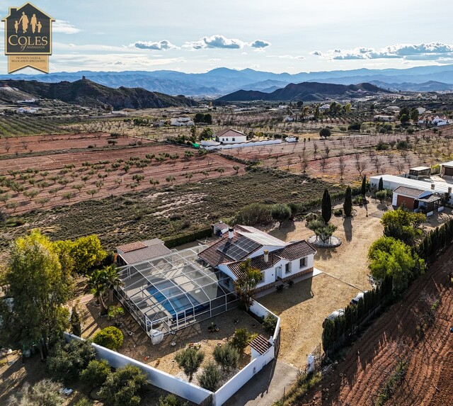 ALB3V29: Villa for Sale in Albox, Almería