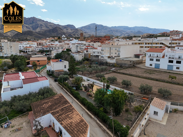 TUR3C04: Cortijo for Sale in Turre, Almería