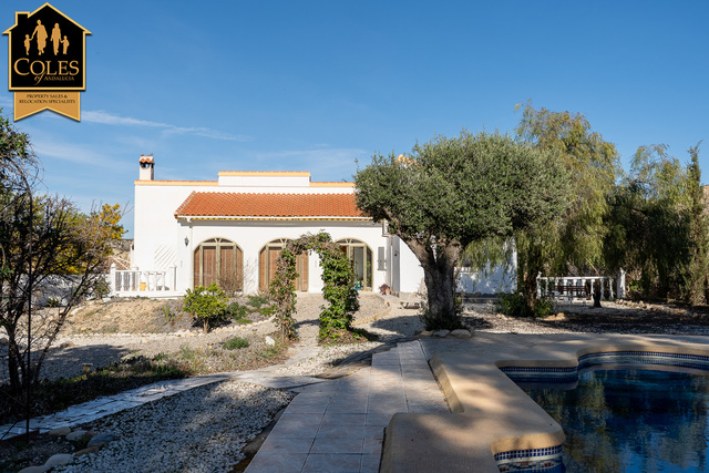 ARB3VG28: Villa for Sale in Arboleas, Almería