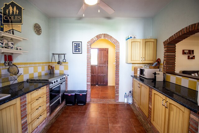 CAR4V03: Villa for Sale in Los Alias, Almería