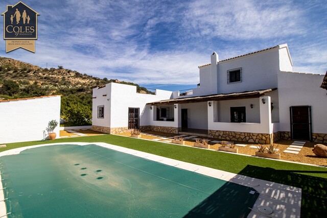 CAR4V03: Villa for Sale in Los Alias, Almería