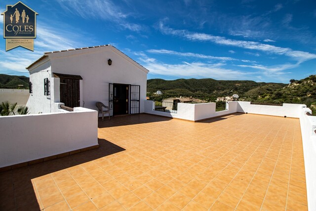 CAR4V03: Villa for Sale in Los Alias, Almería