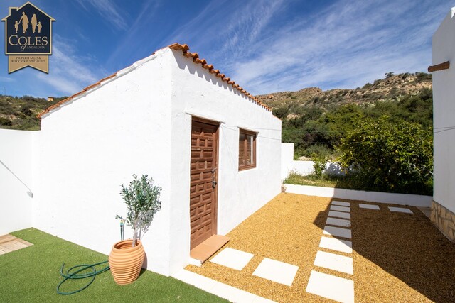 CAR4V03: Villa for Sale in Los Alias, Almería
