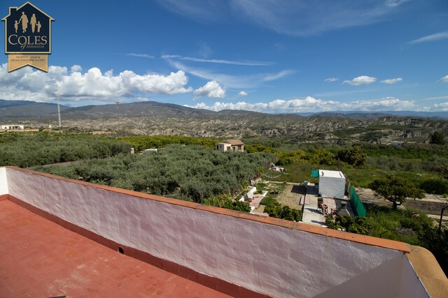 ILL5V01: Villa for Sale in Illar, Almería
