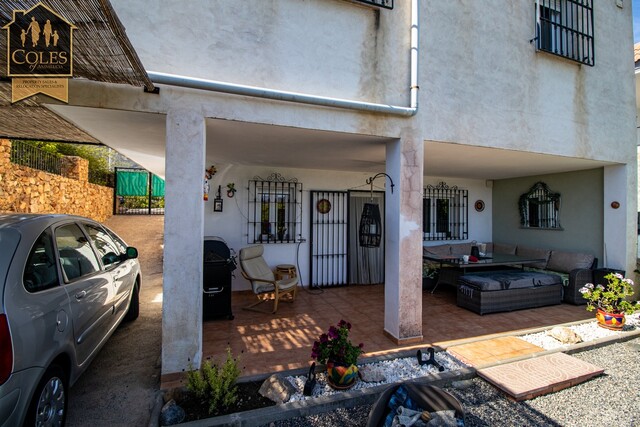 ILL5V01: Villa for Sale in Illar, Almería