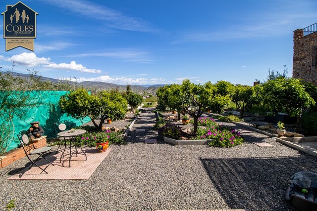 ILL5V01: Villa for Sale in Illar, Almería