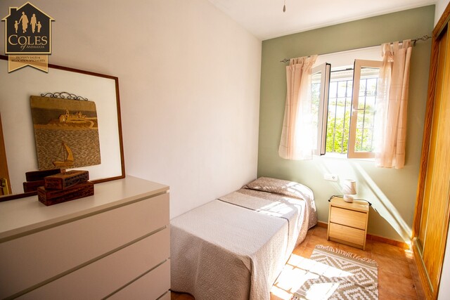 ILL5V01: Villa for Sale in Illar, Almería